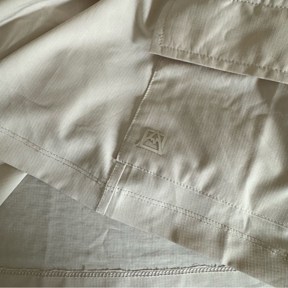 Avalanche Cream Outdoor Skirt with built in Shorts, S - Picture 7 of 11